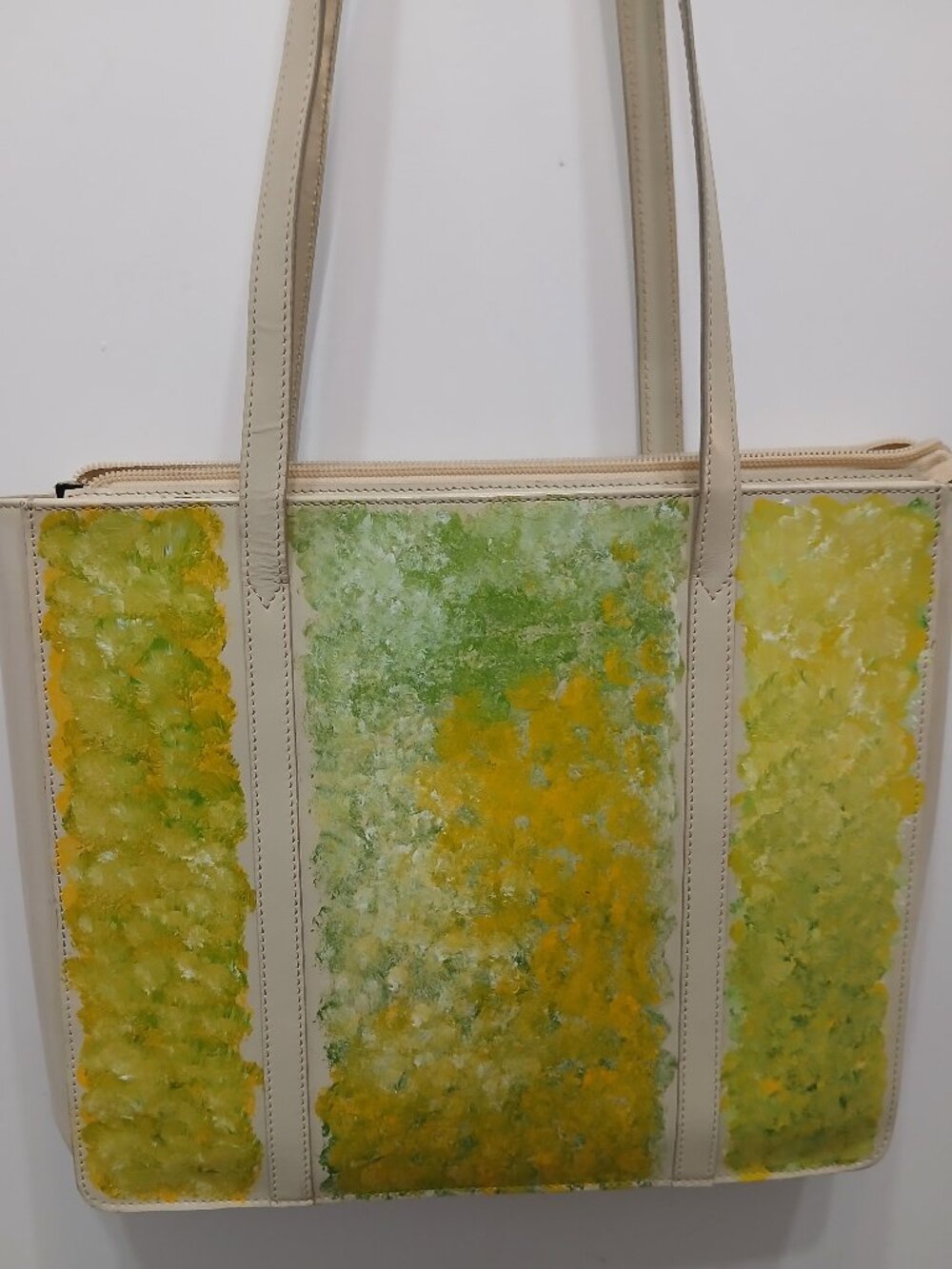 Neiman Marcus Vintage Handpainted Tote💛💚